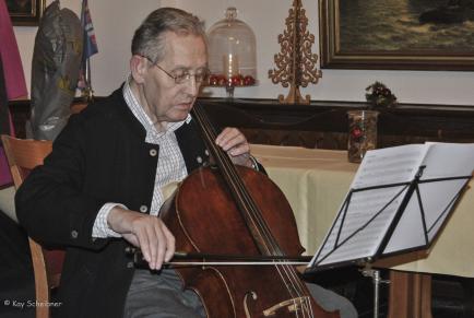 Jürgen am Cello