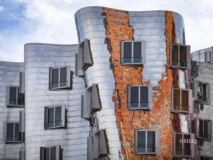 Gehry-Haus 1